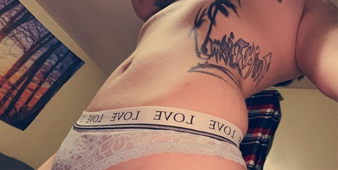 tabbiestiddies onlyfans leaked picture 2