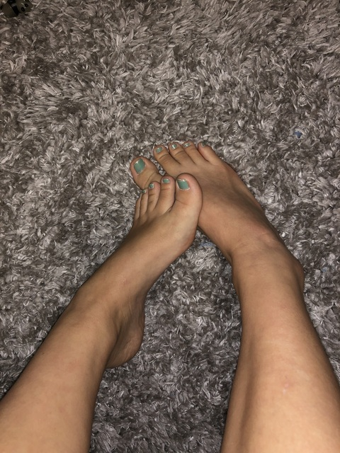 tatertot8910 onlyfans leaked picture 2