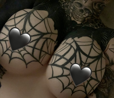 tattooedbunni onlyfans leaked picture 2