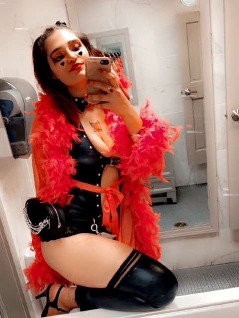 that-girl-lilith onlyfans leaked picture 2