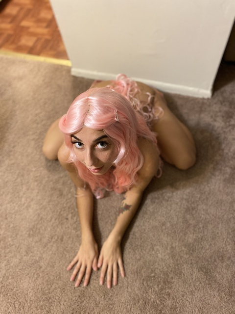 theeemaria onlyfans leaked picture 2