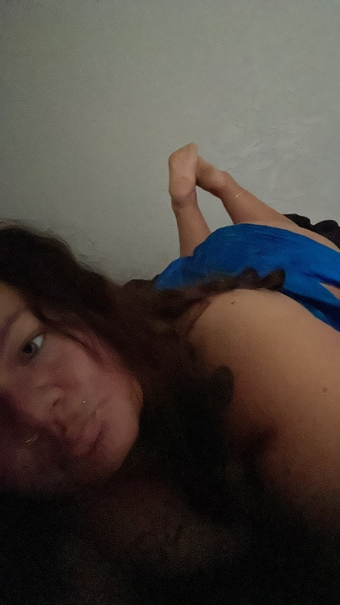 thicknjuiceyy onlyfans leaked picture 2