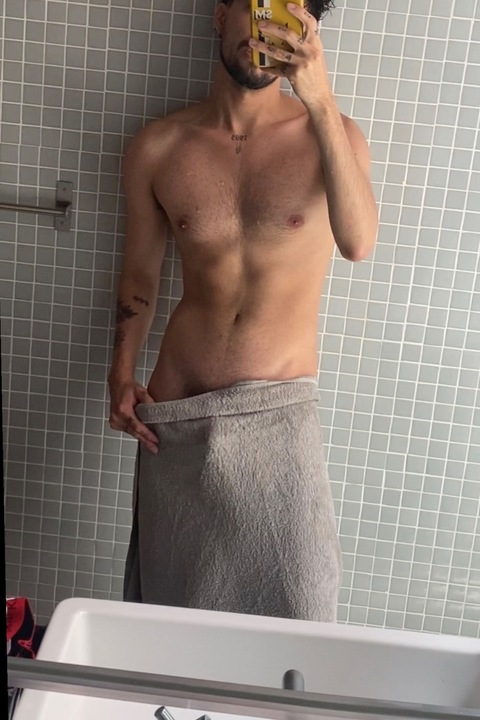 tiagosarmientoo onlyfans leaked picture 2