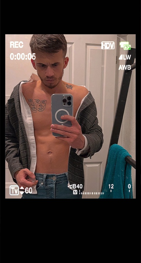 tommyt4 onlyfans leaked picture 2