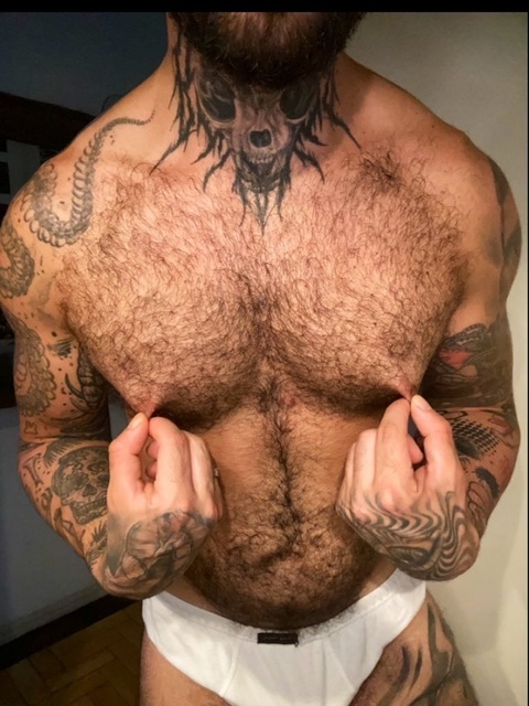 toy_gui onlyfans leaked picture 2