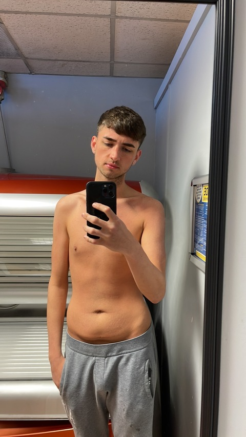 tylert13295 onlyfans leaked picture 2