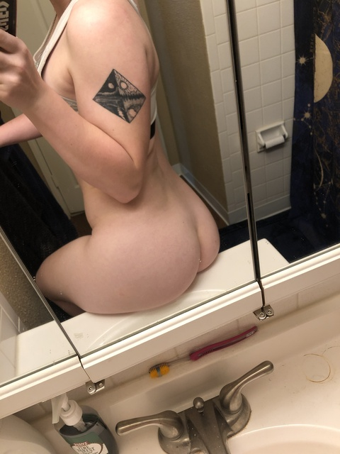 u73009325 onlyfans leaked picture 2