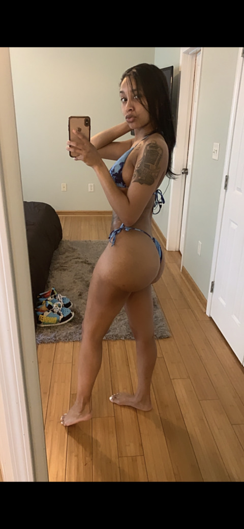 uluvfeby onlyfans leaked picture 2