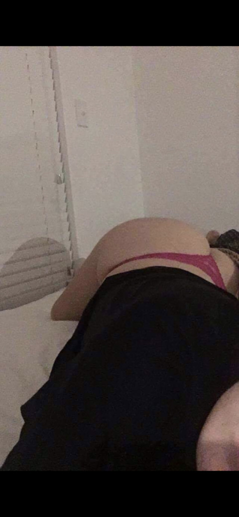 urkiwigf onlyfans leaked picture 2