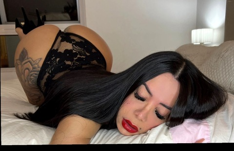 vaniapuchofficial onlyfans leaked picture 2