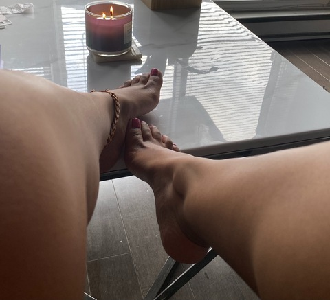 youronlymistressx onlyfans leaked picture 2